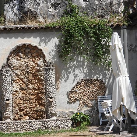 B&B La Tana Dell'orso Villalago Esterno foto