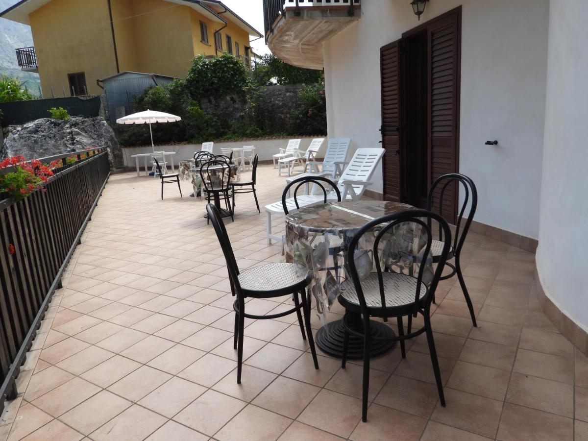 B&B La Tana Dell'orso Villalago Esterno foto