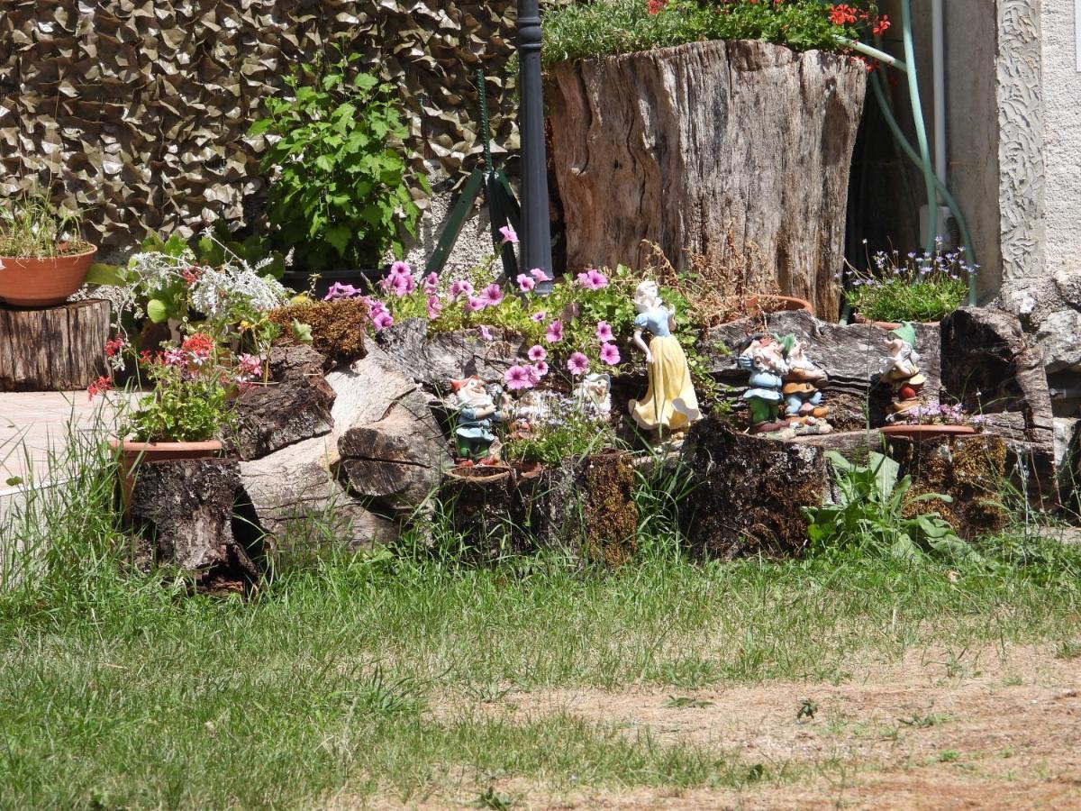 B&B La Tana Dell'orso Villalago Esterno foto