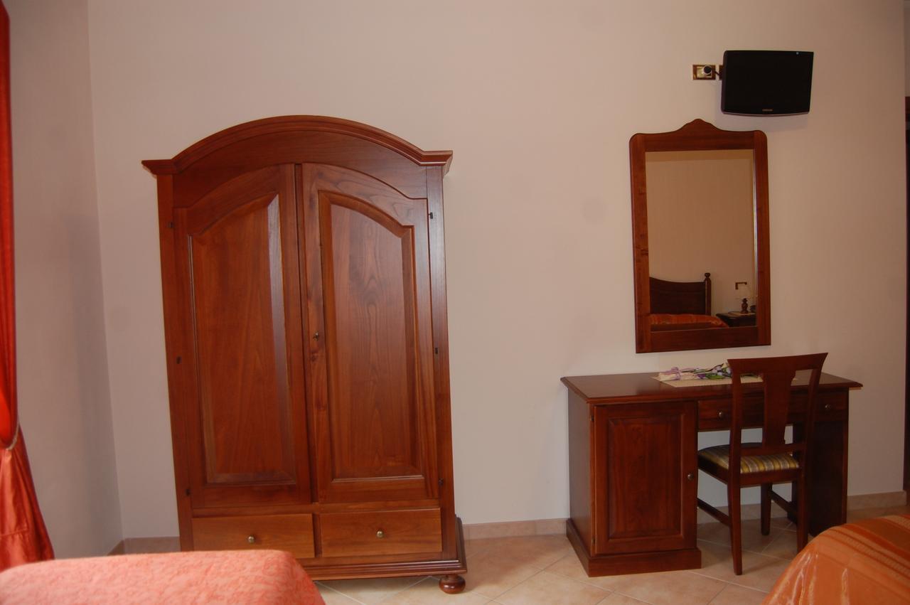 B&B La Tana Dell'orso Villalago Esterno foto