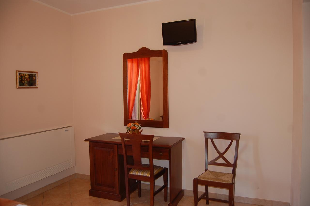 B&B La Tana Dell'orso Villalago Esterno foto