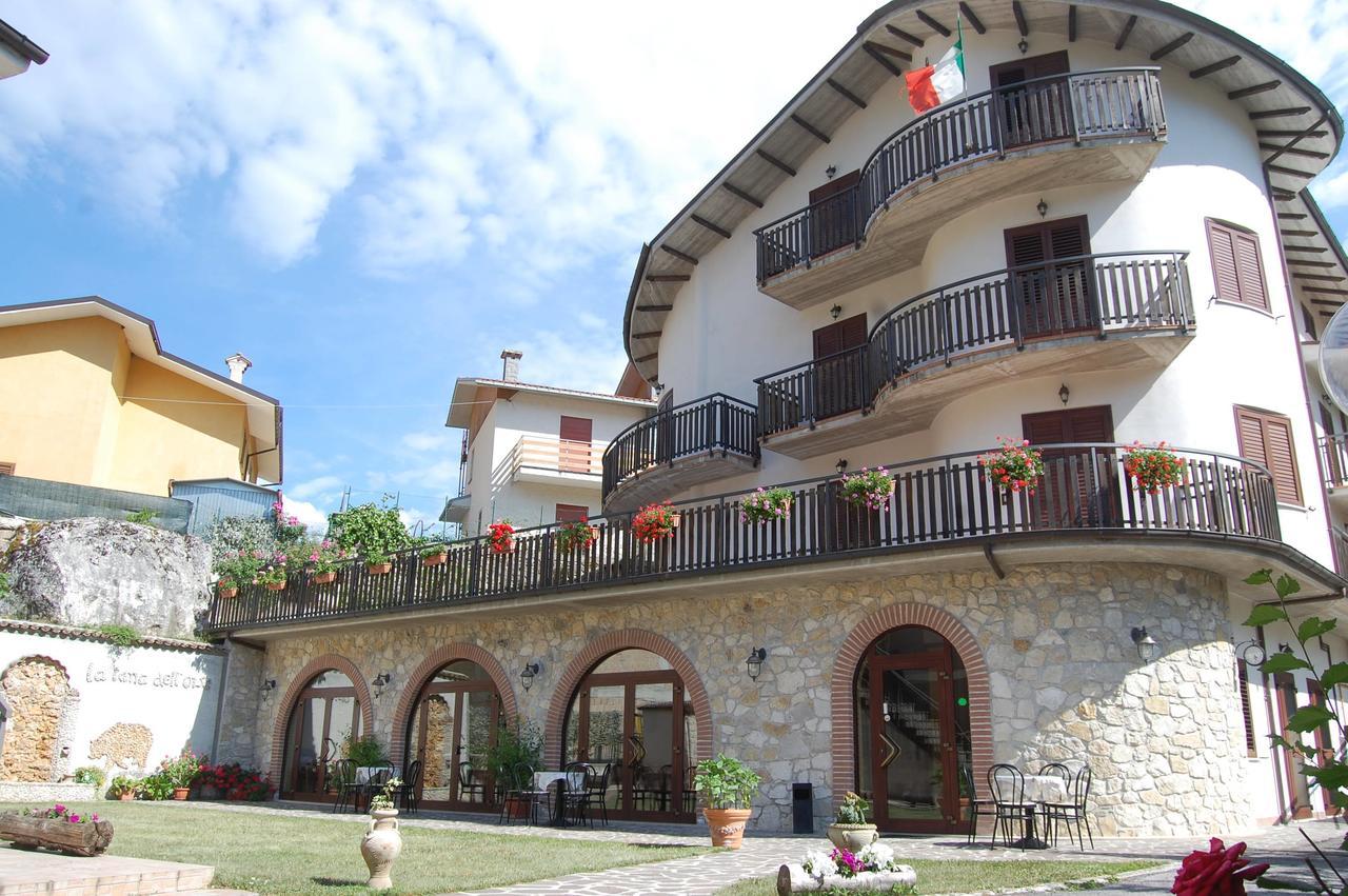 B&B La Tana Dell'orso Villalago Esterno foto